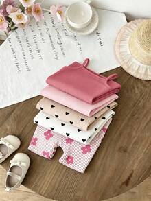 [Ngẫu nhiên 5 chiếc, Gửi 1 chiếc] Áo liền quần hai dây màu hồng tương phản cổ điển, họa tiết hoa nhỏ, hoa graffiti, nữ tính, thoải mái, phong cách Y2K, Kawaii, thích hợp cho mùa xuân/hè, trang phục mùa hè dễ thương, đồ trẻ em mùa hè, đồ đi chơi mùa hè, phong cách Hàn Quốc, thoải mái dễ chịu, trẻ em sành điệu, Y2K, Kawaii, dự tiệc, hàng ngày, kỳ nghỉ, dễ thương, thoải mái, mùa hè 2026, phong cách Cottagecore, thường ngày cuối tuần, đi chơi gia đình, trang phục chụp ảnh, thoải mái, áo thun in hình cho bé và trẻ em. - Nhiều màu - Xem 3