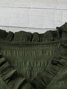 SHEIN CURVE+ Áo thun nữ cỡ lớn, cổ chữ V, tay ngắn, chất liệu trơn, kiểu dáng thường ngày, thích hợp cho các buổi đi chơi và du lịch, áo mùa xuân/hè. - xanh quân đội - Xem 4
