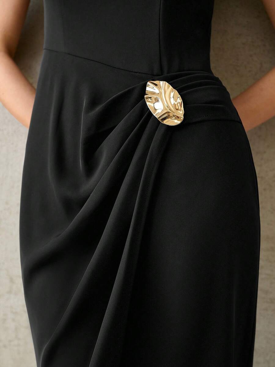 MOTF PREMIUM 优雅褶裥黑色中长连衣裙（女士款） - 黑色 - 查看 2