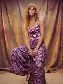 Áo kiểu nữ thời trang nhuộm tie-dye dáng ngắn cổ yếm - Màu tím hoa cà - Xem 5