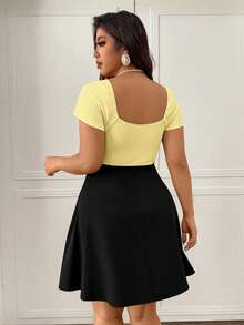 Femmeverse Plus Size Elegant Sexy Contrast Color Splice Deep V-Neck Twist Design Dress, Summer - Light Yellow - View 2