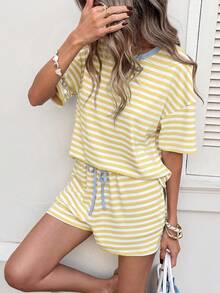 SHEIN LUNE Bộ đồ nữ thường ngày kẻ sọc phối màu, thích hợp cho kỳ nghỉ hè, đi làm, gồm áo thun ngắn tay và quần short. - Màu vàng - Xem 7