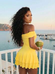 Slaydiva 2026春夏新款休闲优雅度假波西米亚风露肩黄色连衣裙，双层荷叶边设计，迷你裙。适合日常穿着，波西米亚风、西式风、游牧风、休闲外出、音乐节、嘉年华、派对、聚会、时尚达人、返校季、夜店、早午餐、机场穿搭、旅行、居家休闲等场合。 - 黃色 - 查看 3