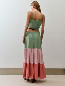 Nöista Bộ đồ hè hai mảnh gồm áo croptop hai dây và chân váy maxi xếp tầng phối màu với cạp chun. Hoàn hảo cho kỳ nghỉ, bộ đồ phối hợp, tiệc bể bơi, đồ đi biển, phong cách boho, lễ hội âm nhạc, tiệc hồ bơi, trang phục ngày lễ. - màu xanh lá - Xem 2