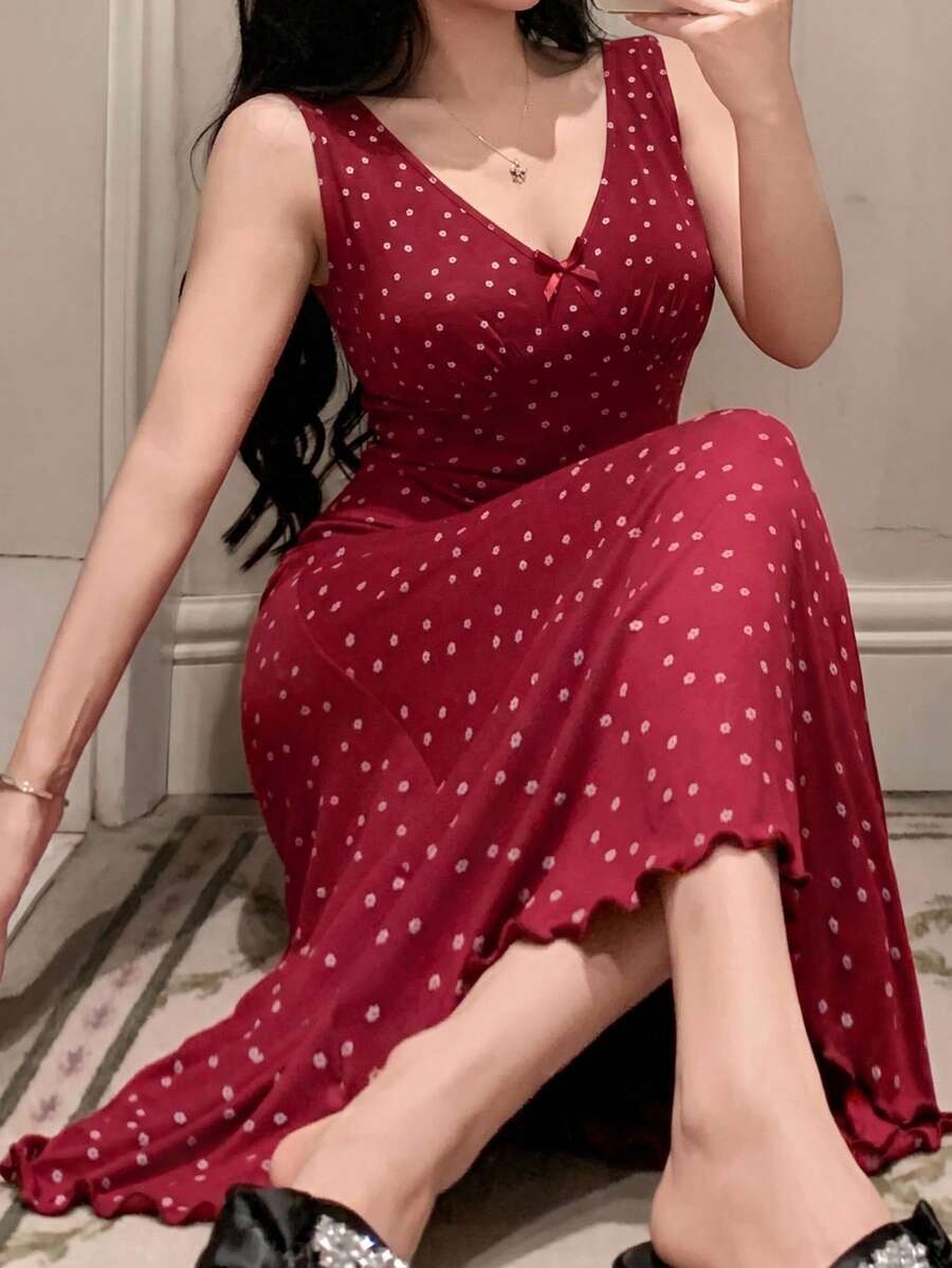 Dazy Plus Camisón largo sexy rojo con estampado floral pequeño, volantes y cintura ceñida, talla grande, para pijamas de Año Nuevo - Rojo - Ver 1