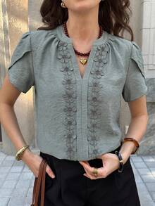 SHEIN Clasi Romantic Elegant Decorative Ribbon Notch Collar Blouse - Green - View 4