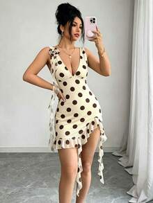 Nuevo vestido mini de primavera/verano para mujer, con diseño de malla y parches, elástico, con estampado floral 3D de unicolor, escote en V profundo, busto fruncido, cintura ceñida, abertura alta con volantes en el bajo, espalda descubierta, elegante y sexy para fiestas, vacaciones y citas - Amarillo - Ver 5