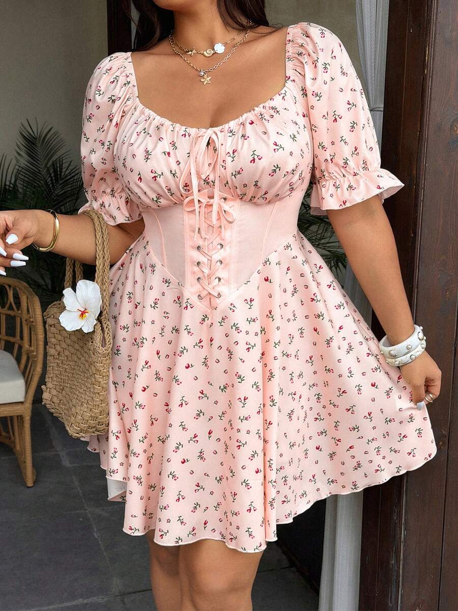 SHEIN SunnyBelle Đầm dự tiệc thanh lịch thắt eo họa tiết hoa nhí dành cho nữ cỡ lớn - Hồng - Xem 1