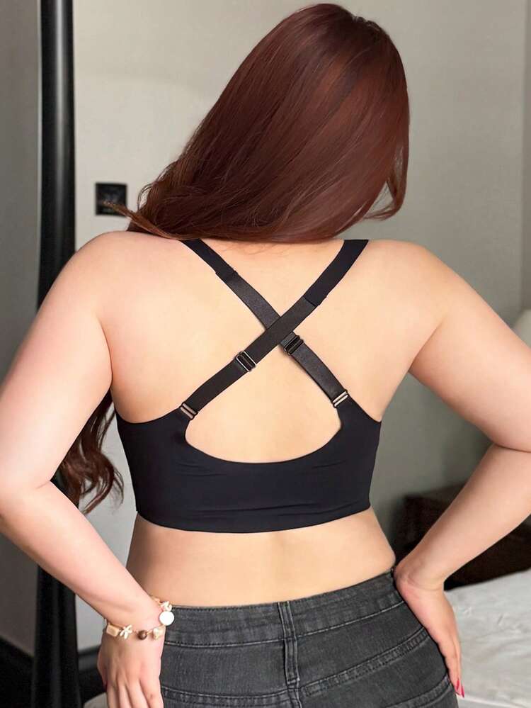 Dazy Plus Plus Size Women Elastic Tight Fit Sports Casual Black Bra Top