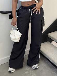 Alexandranx 女式夏季街头运动基本款翻盖口袋侧抽绳腰部降落伞灰色工装裤 - 黑色 - 查看 4