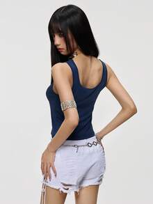Rina Fox Áo camisole ôm sát cổ tim phối ren, màu tương phản dành cho nữ. - Màu xanh lam - Xem 3