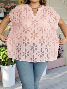 SHEIN CURVE+ Plus Size Solid Color Floral Print Short Sleeve Shirt - Pink - View 3
