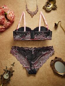 Women's Floral Lace Bow Detail Fashion Lingerie Set - Pink - View 2
