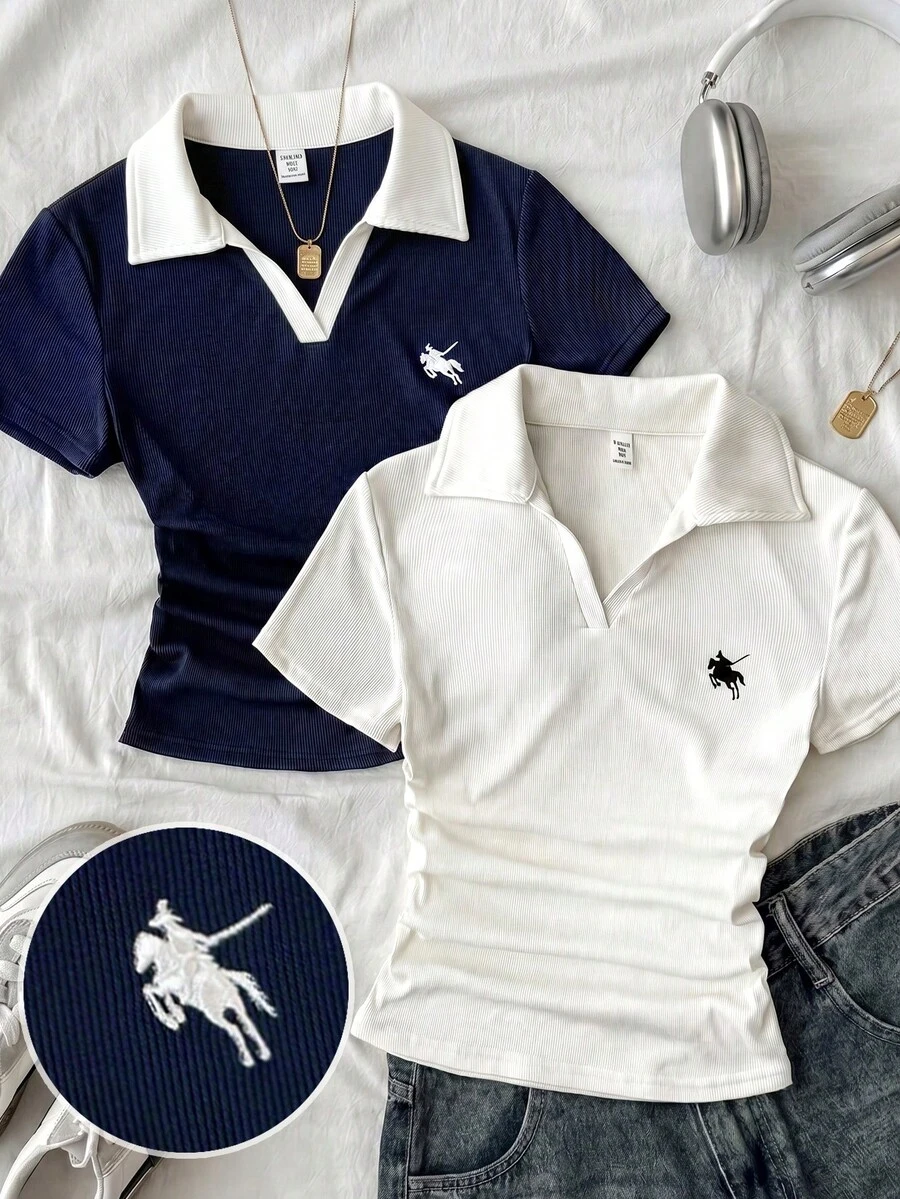 Áo croptop dệt kim cổ bẻ màu xanh hải quân và trắng phối tương phản dáng ôm cho bé gái tuổi teen, thêu logo nhỏ, mua 1 tặng 1 (bộ 2 chiếc). - Xanh và trắng - Xem 1