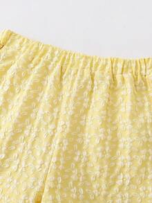 SHEIN Bộ 2 món thời trang cho thiếu nữ, kiểu dáng mới mùa xuân/hè, áo hai dây jacquard có dây rút và quần short jacquard cạp chun, thích hợp mặc đi nghỉ mát hoặc mặc hàng ngày. - Màu vàng - Xem 7