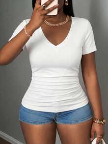 Slaydiva T-shirt col V minimaliste décontracté noir pour femmes, grande taille, convient pour les sorties décontracté, les rassemblements entre amis, les festivals de musique, les fêtes, le layering ou la détente à la maison, décoré de rivets et de patchs thermocollés - Blanc - Voir 3