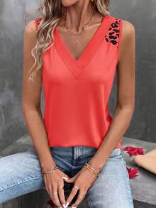 EMERY ROSE Fashionable Casual Basic Retro Neon Red V-Neck Sleeveless Top With Leopard Print Shoulder - Multicolor - View 4