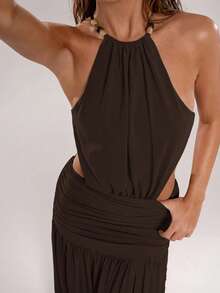 SHEIN BAE Vestido casual de vacaciones para mujer con unicolor, decoración con cuentas, escote halter y espalda descubierta, adecuado para playa, vacaciones, viajes, vacaciones bohemias, vestido verde, vestido elegante y sexy - Café integral - Ver 7