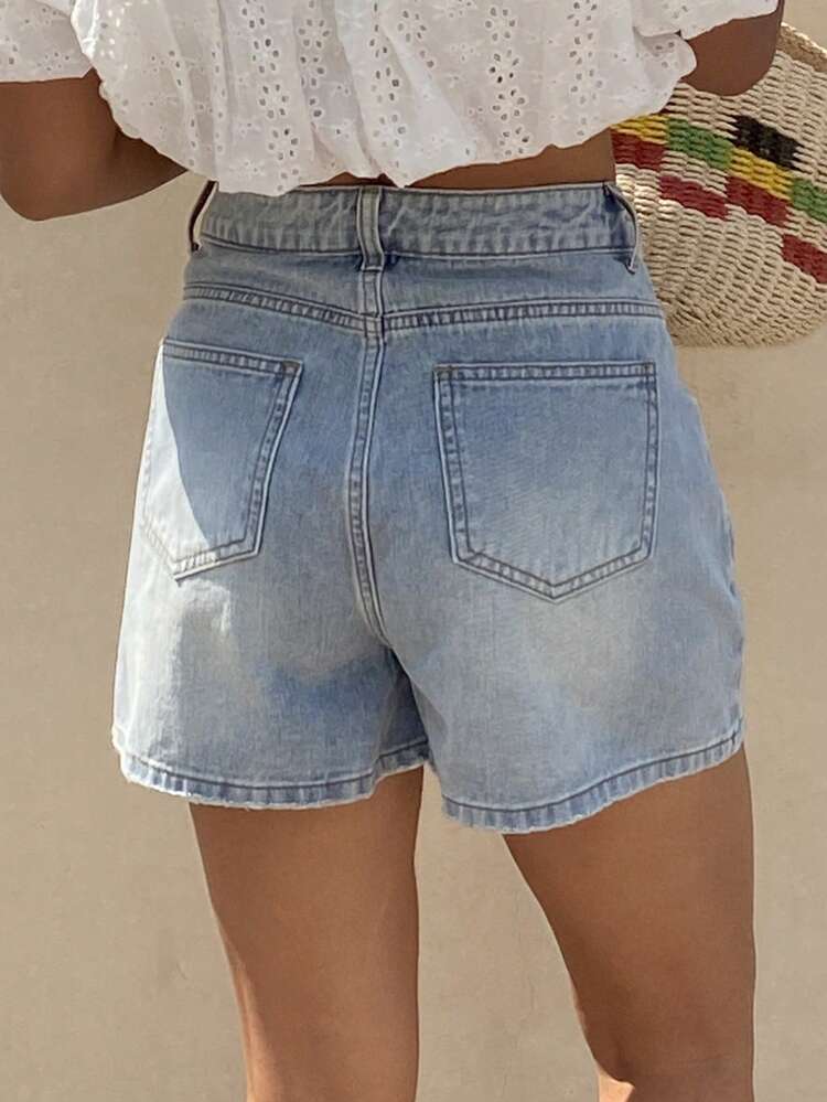 Women's Fashionable Versatile Zipper Pocket Denim Shorts