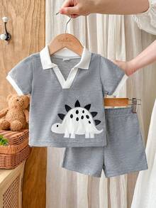 SHEIN Vintaside Kids 男婴休闲酷炫恐龙刺绣撞色领短袖短裤套装，2件套，宽松舒适，适合日常外出、学校活动、家庭聚会、户外玩耍、拍照、夏季穿着。 - 綠色 - 查看 7