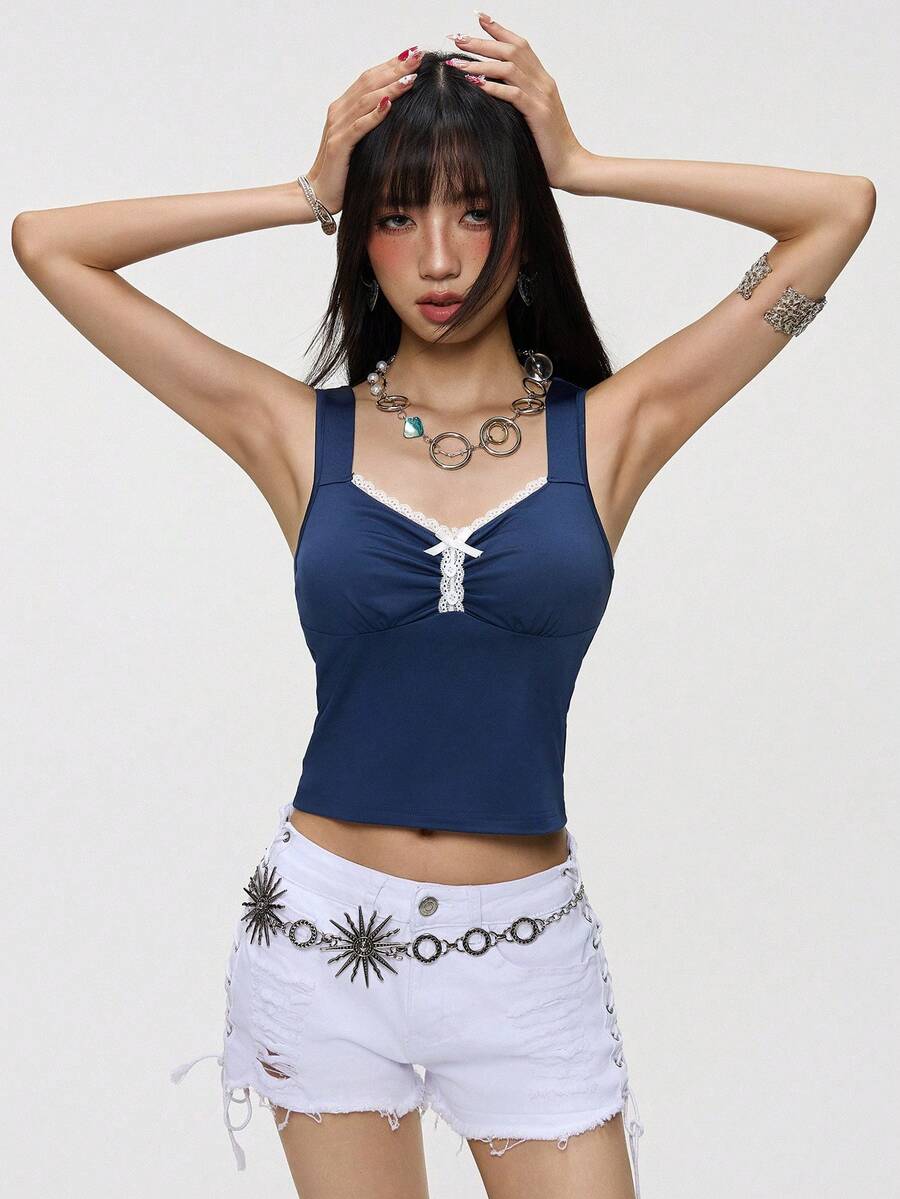 Rina Fox Áo camisole ôm sát cổ tim phối ren, màu tương phản dành cho nữ. - Màu xanh lam - Xem 1
