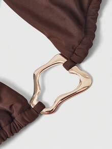ROMWE Avant Women's Summer Bikini Set, Made Of Solid Color High Elastic Fabric, Decorated With Metal Accessories, Sexy And Hot Girl Y2K Bikini Set, Suitable For Party, Music Festival, Women's Beach Outfit, Women's Holiday Outfit, Women's Beach Wear, Women's Summer Beach Bikini, Outdoor Water Sports Or Surfing Clothing For Summer Vacation - Brown - View 3