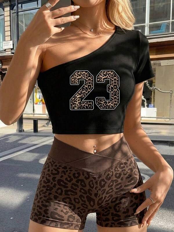 Eassivo Eassivo Women's Leopard Print Digit Graphic Cropped Shoulder T-Shirt, Fashionable