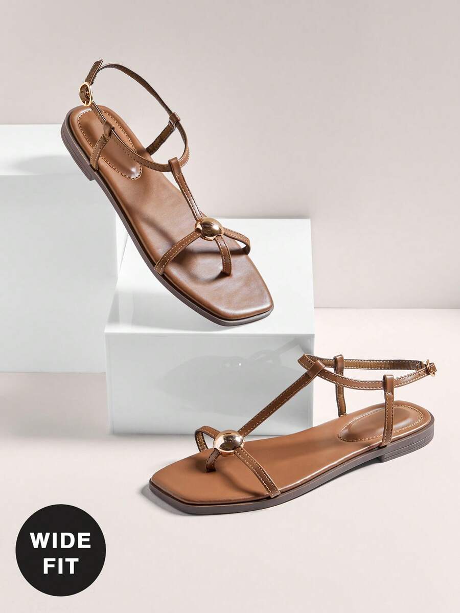 SHUZIA Women's Wide-Fit Fashion Casual Comfy Toe Ring Thone Flat Sandals - Mocha Brown - View 1