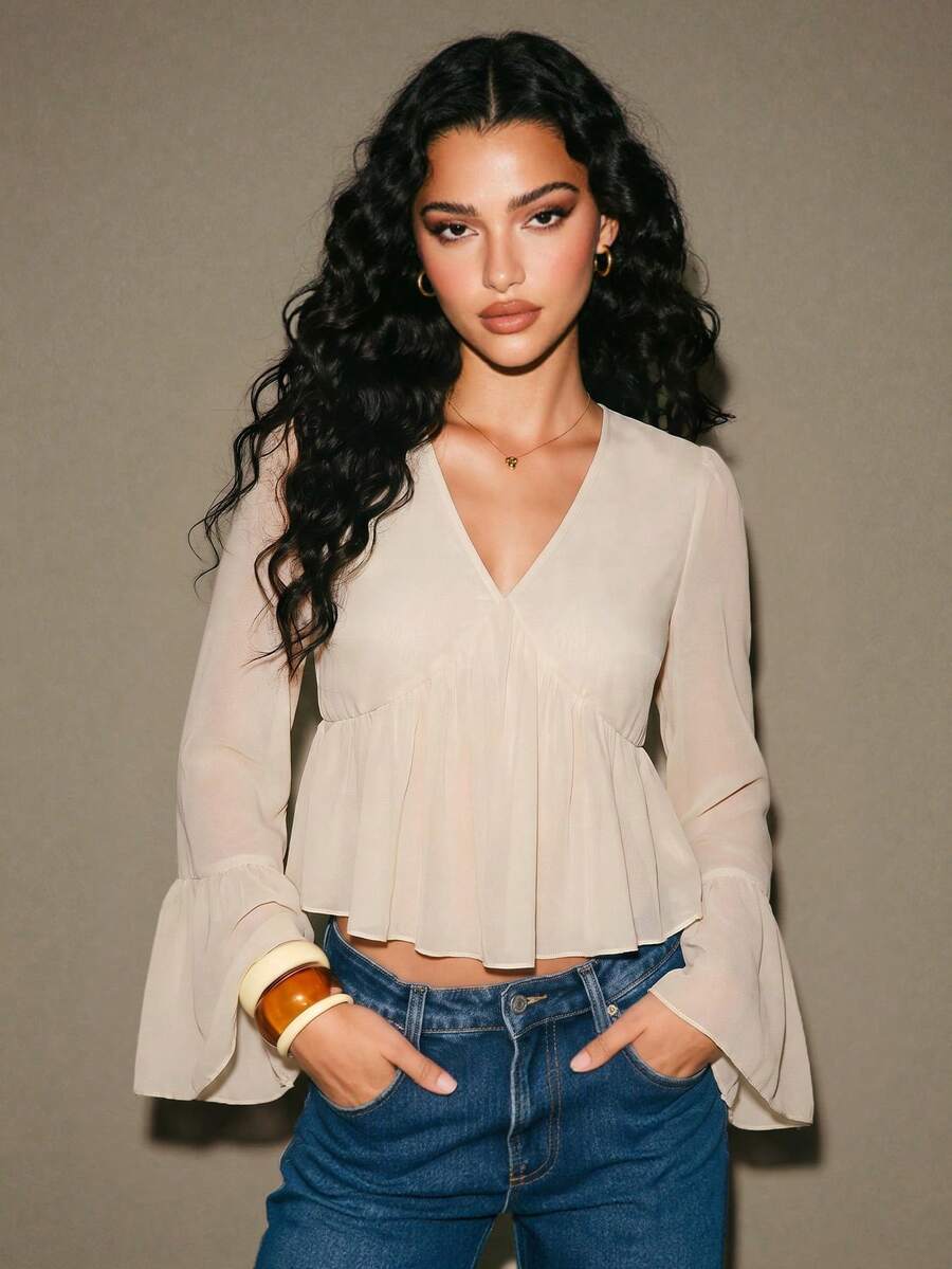 Modelyn 浪漫度假荷叶边女士衬衫