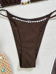 Bonvoyette Conjunto de ropa de playa de moda para mujer, diseño de borde de concha de color contrastante, conjunto de ropa de baño casual, accesorio con hebilla de concha metálica de diseño lindo, bikini minimalista de vacaciones con escote halter, adecuado para fiesta de playa, vacaciones casuales, bikini elegante sin espalda de dos piezas - Marrón - Ver 7