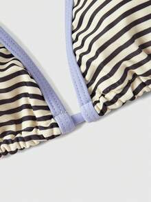 ROMWE Avant Traje de baño de estilo patchwork con estampado de rayas amarillas y sexy para verano, adecuado para la playa, fiestas de cumpleaños y atuendos de playa. Conjunto de bikini elegante y casual de 2 piezas con estilo bohemio para vacaciones - Amarillo - Ver 3