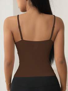 1 chiếc áo hai dây/áo tank top nữ kiểu dáng thường ngày, phù hợp cho mọi mùa. - Cà phê nâu - Xem 2