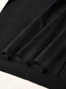 MOTF PREMIUM ĐẦM LEN MÀU ĐEN CÓ CHI TIẾT DÂY XÍCH - màu đen - Xem 7