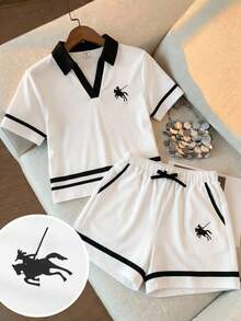 SHEIN Teen Girls'2pcs/Set Athletic Polo Collar Graphic Print Loose T-Shirt And Shorts Co-Ord Set,Summer White Back-To-School Holiday Uniform Outfits Suit - White - View 3