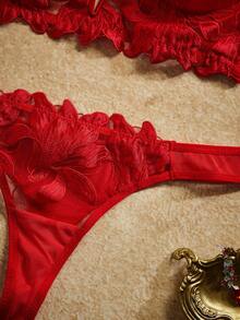 2pcs/Set French Classic V-Shape Sexy Bra & Panty Lingerie Set - Red - View 4