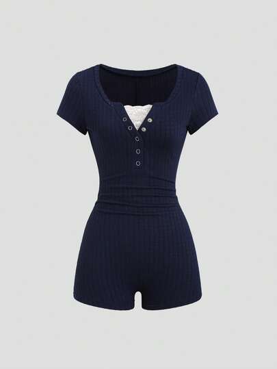 Sweetra Bộ jumpsuit nữ mới, gợi cảm với khóa kim loại trang trí, ôm sát cơ thể, chất liệu vải dệt họa tiết, thích hợp cho kỳ nghỉ, hẹn hò, cổ chữ V ren quyến rũ, buổi hẹn hò lãng mạn, dã ngoại, nghỉ mát biển.