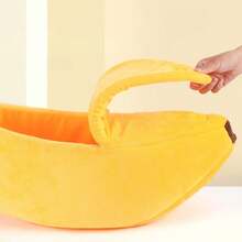 1PC Cute Yellow Banana-Shaped Pet Bed, Semi-Enclosed, Suitable For All Seasons, Perfect For Cats And Dogs. Warm Small Cat And Dog Sleeping Bag. Ideal For Spring And Summer. - Yellow - View 4