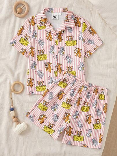 TOM & JERRY X SHEIN Bộ đồ ngủ bé gái dễ thương họa tiết hoạt hình kẻ sọc gồm áo tay ngắn cài cúc một hàng và quần short.