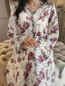 Yasmyna 新款法式V领刺绣荷叶边花卉褶皱纹理连衣裙 - 彩色 - 查看 1