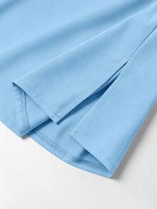 GlowEve CURVE Setelan 2 Potong Wanita Ukuran Besar: Blus Tanpa Lengan dengan Kerah Berkerut dan Celana Lipit - Biru - View 5