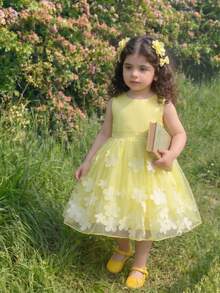 SHEIN Glamorique Kids 女童公主裙，花童礼服，生日派对婚礼正式礼服，缎面面料，无袖，黄色，多层网纱裙摆，中东和欧洲风格蝴蝶结系带后背 - 黃色 - 查看 3