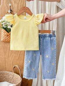 SHEIN Vintaside Kids 女嬰淡黃色夏季可愛荷葉袖上衣 & 雛菊刺繡毛邊牛仔褲套裝，寬鬆舒適度假外出穿搭 - 黃色 - 查看 5