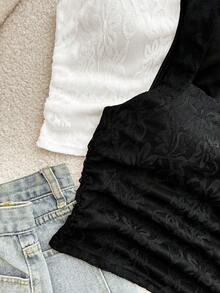 Bộ 2 món áo croptop không tay màu đen trắng thanh lịch và ngọt ngào, chất liệu ren dệt kim, có phần eo xếp ly, dành cho các cô gái tuổi teen. - Đen và trắng - Xem 8