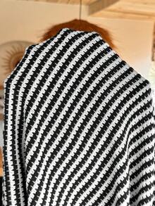 SHEIN 孕妇夏季休闲条纹修身连衣裙 - 黑與白 - 查看 7