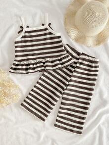SHEIN Vintaside Kids 2件/套 嬰兒女童棕白紋理花卉鉤編背心 & 舒適長褲 可愛夏季休閒度假韓風套裝 - 棕色 - 查看 3