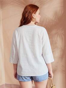 MOTF PREMIUM ATASAN WANITA UKURAN BESAR BERBAHAN LINEN DENGAN PANEL RENDA DAN IKATAN RUMBAI, MUSIM SEMI/PANAS - Putih - View 4