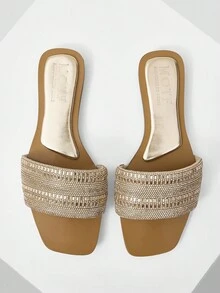 PREMIUM Sandalias planas de estilo diario, de ocio, vacaciones, con contraste de color, punta cuadrada, brillantes de color champán y con rhinestones - Champán - Ver 1