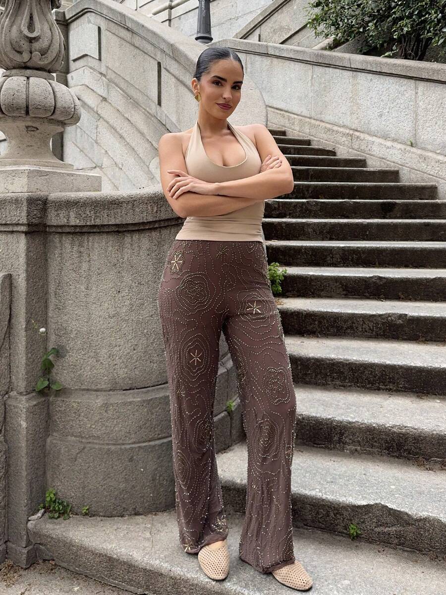 Marta Soriano Pantalones rectos holgados de estilo bohemio con patrón de cuentas en color marrón para mujer, de verano - Marrón - Ver 1