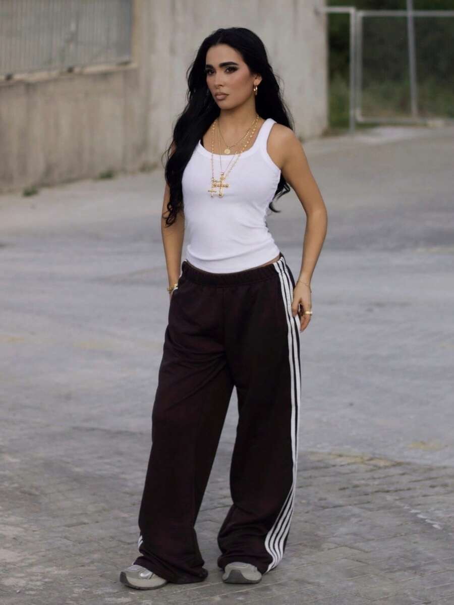 AfricaSnchz 女士休闲针织棕色侧条纹运动裤 - 巧克力棕 - 查看 1