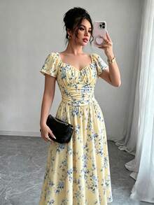 Elenzga Robe d'été pour femmes à imprimé floral jaune, col en cœur, taille cintrée, ourlet évasé, manches courtes. Cadeau d'anniversaire élégant Top de gamme, idéal pour les rendez-vous, les fêtes, la Saint-Valentin, les festivals de musique, les rassemblements, les occasions formelles, la rentrée scolaire, la fête des enseignants, les voyages, la photographie de rue, les tenues d'été, la nouvelle mode essentielle d'été, design de niche, polyvalente, robe mi-longue élégante - Jaune clair - Voir 4